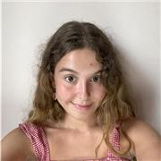 Estudiante con más de 3 años de experiencia en dar clases de refuerzo a alumnos de Primaria, ESO y Bachillerato.